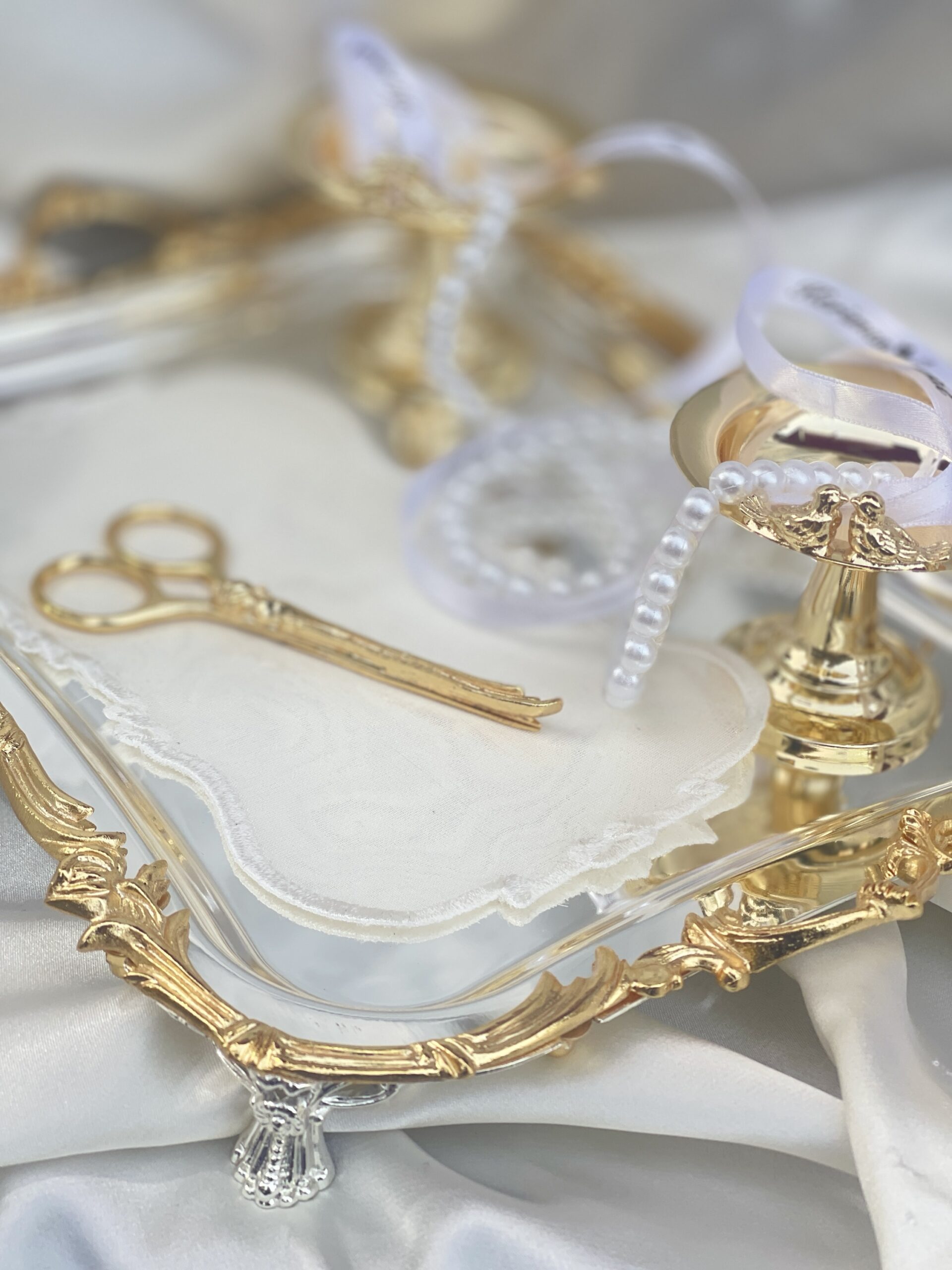 Gümüşe Gold Bordür Makaslı Nişan Seti - Görsel 3